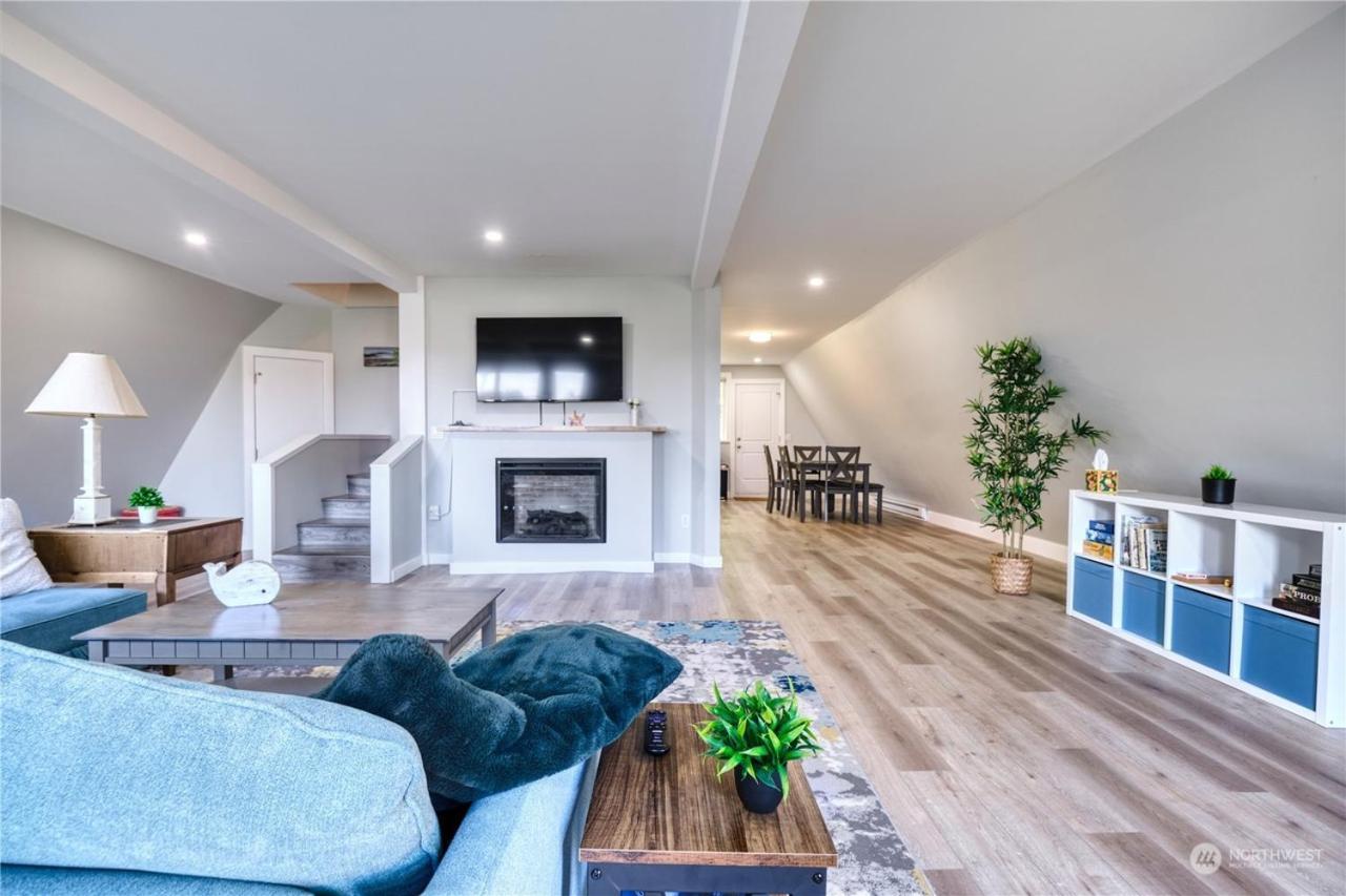 Newly Remodeled 2Bd Room A Frame Cottage Point Roberts Exterior photo